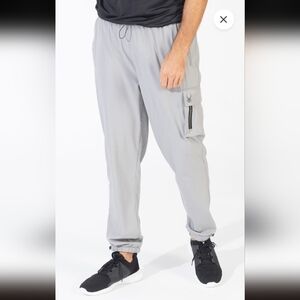 SPYDER ACTIVE PERFORMANCE PANTS. Grey. Size Large. New.